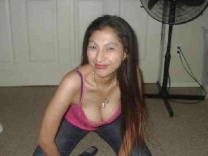 9P Downblouse and big boobs