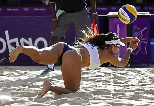 17P Volleyball booty