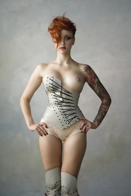 25P Latex and erotic IV