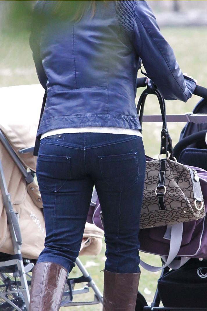 24P Swiss Candid Street Asses  1 