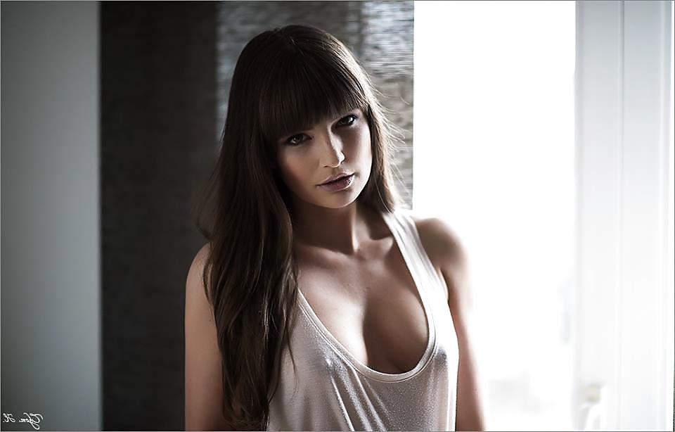 25P German Model Bernadette Kaspar