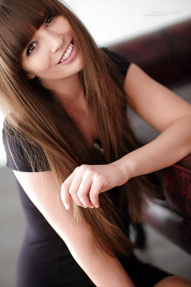 25P German Model Bernadette Kaspar