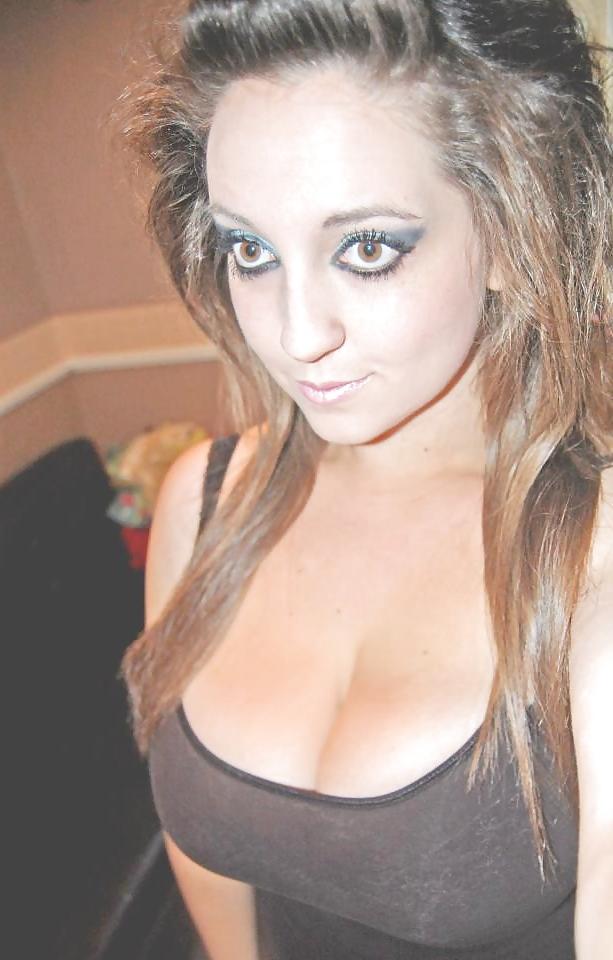 25P Big Boobs on Lucy
