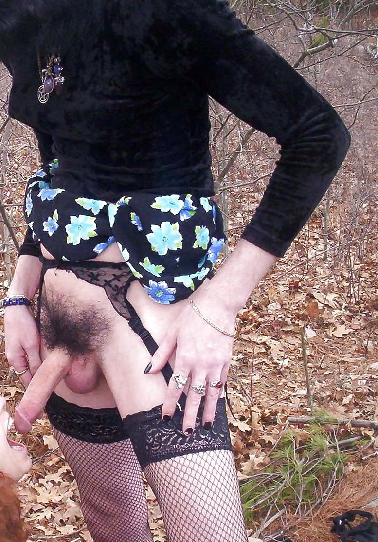 19P Naked crossdresser Leslie