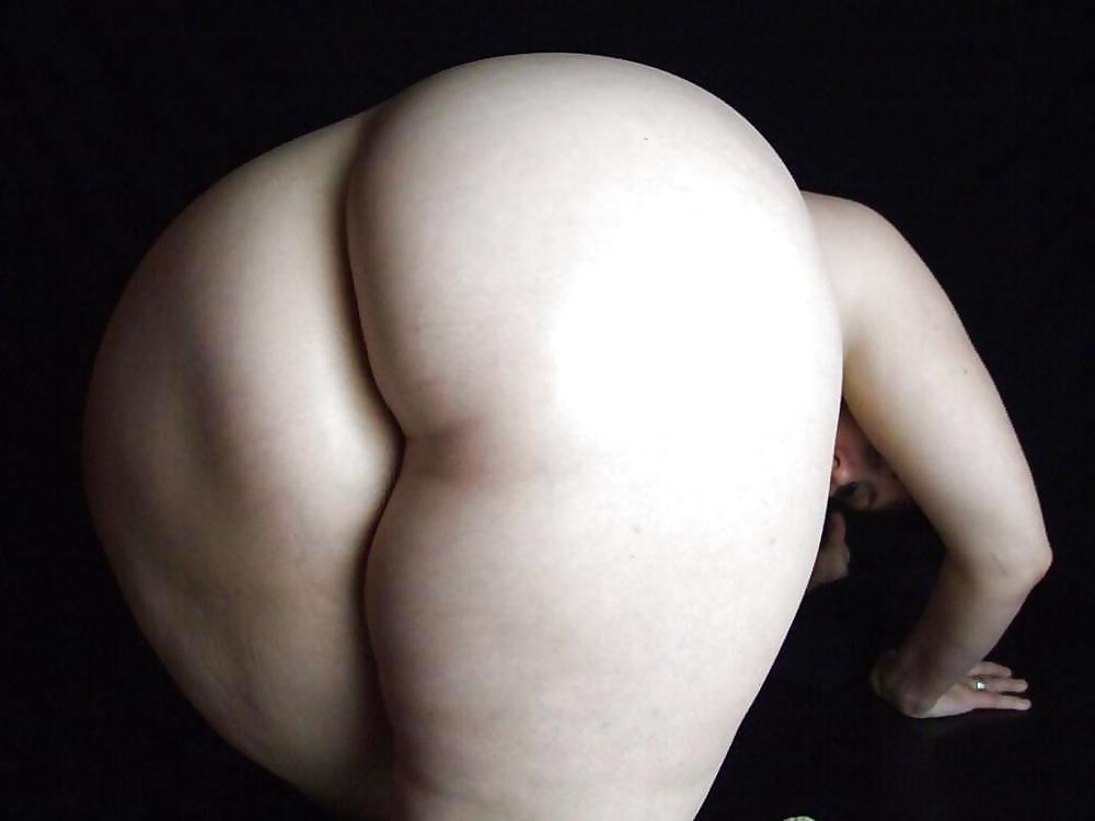 23P Big Booty 9