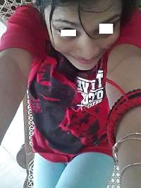 15P Sri Lankan Babe Exposed