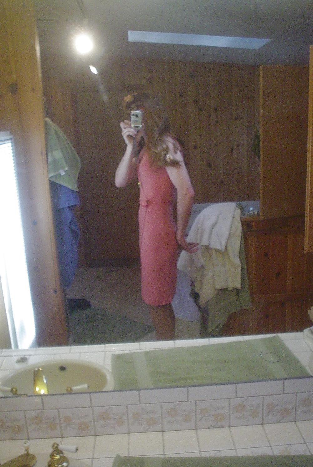 25P Amateur crossdresser dressed and nude