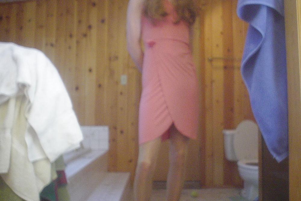 25P Amateur crossdresser dressed and nude
