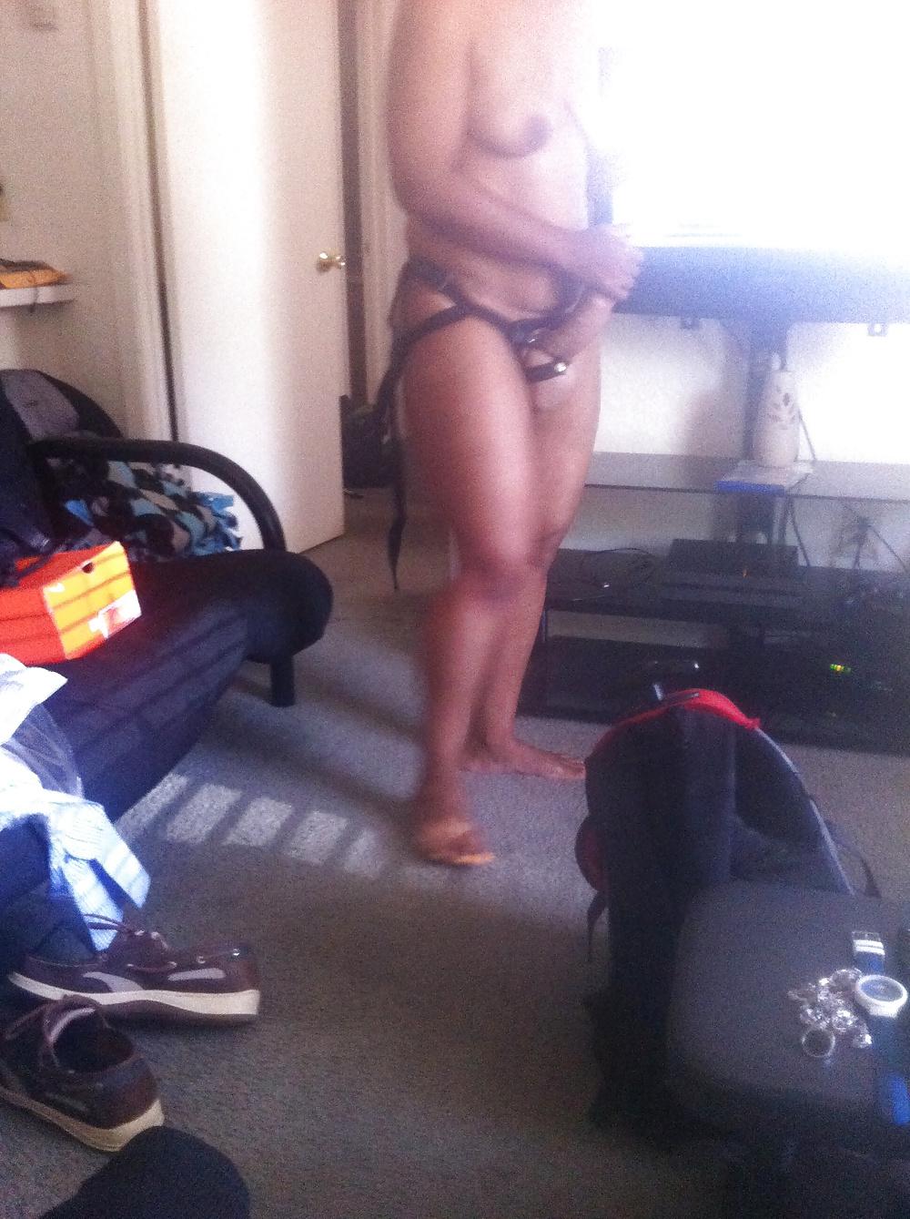 19P Detroit strapon chick