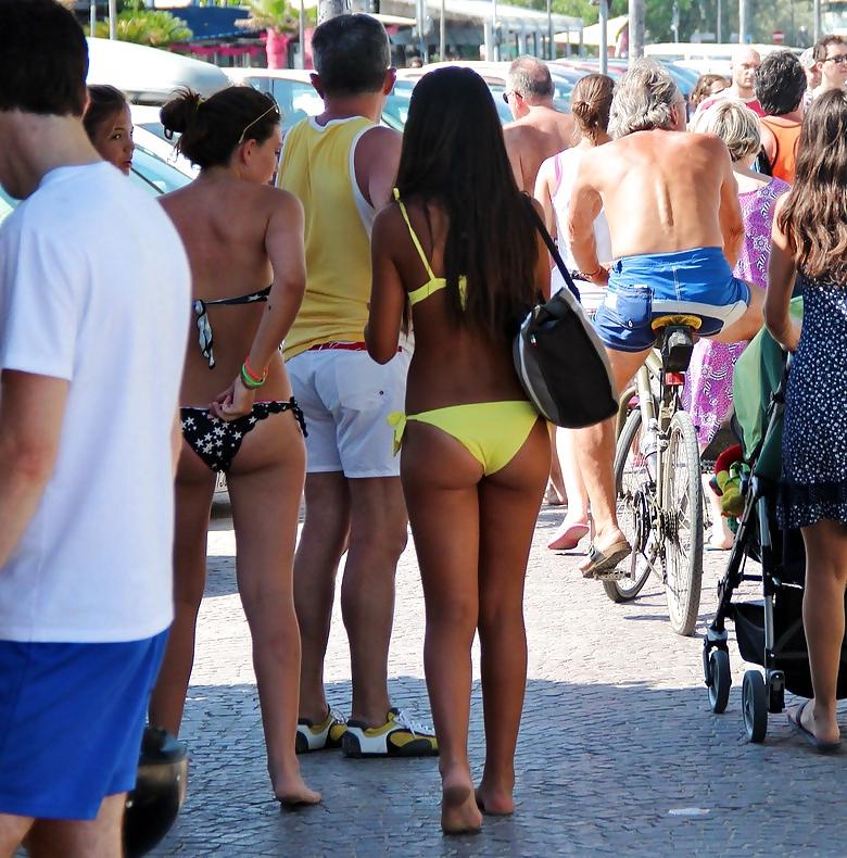 25P Young Amatuer Booty