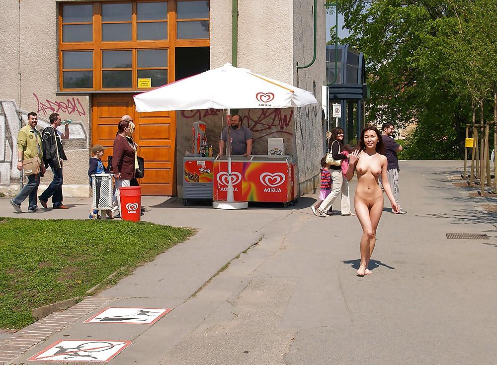 23P Wife naked and barefoot in the street