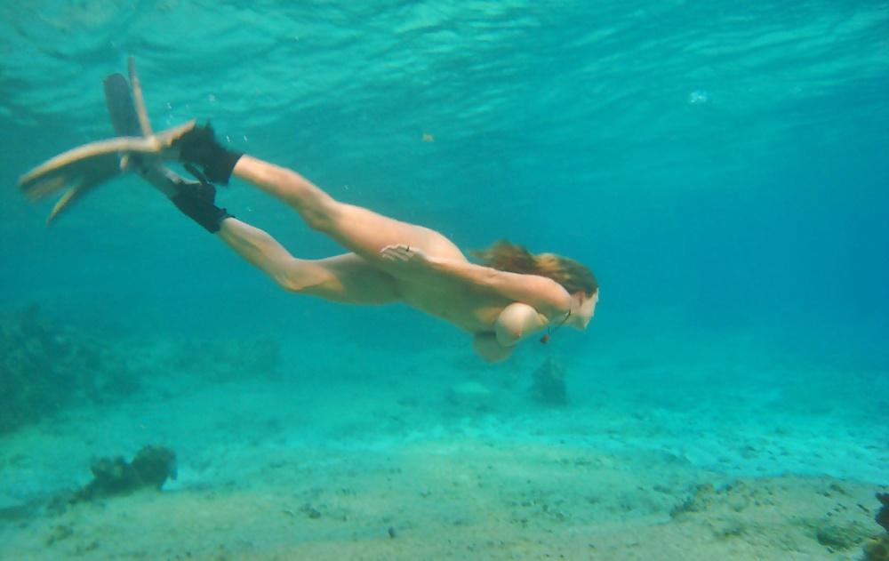 25P Erotic Lust under Water - Session 4