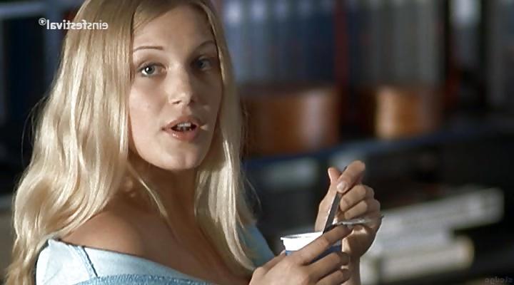 7P German actress Eva Maria Grein