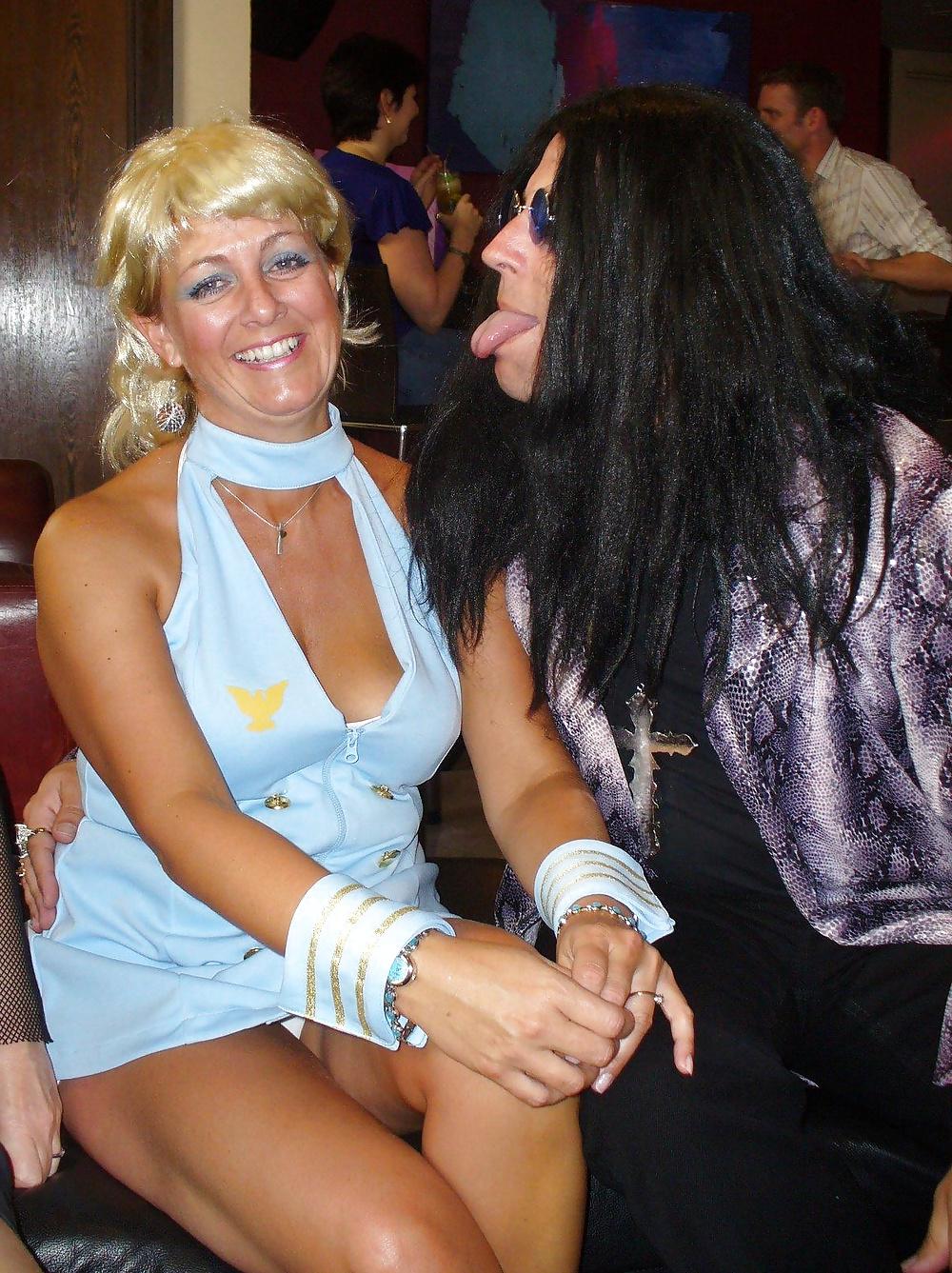 25P Celebrities upskirt6