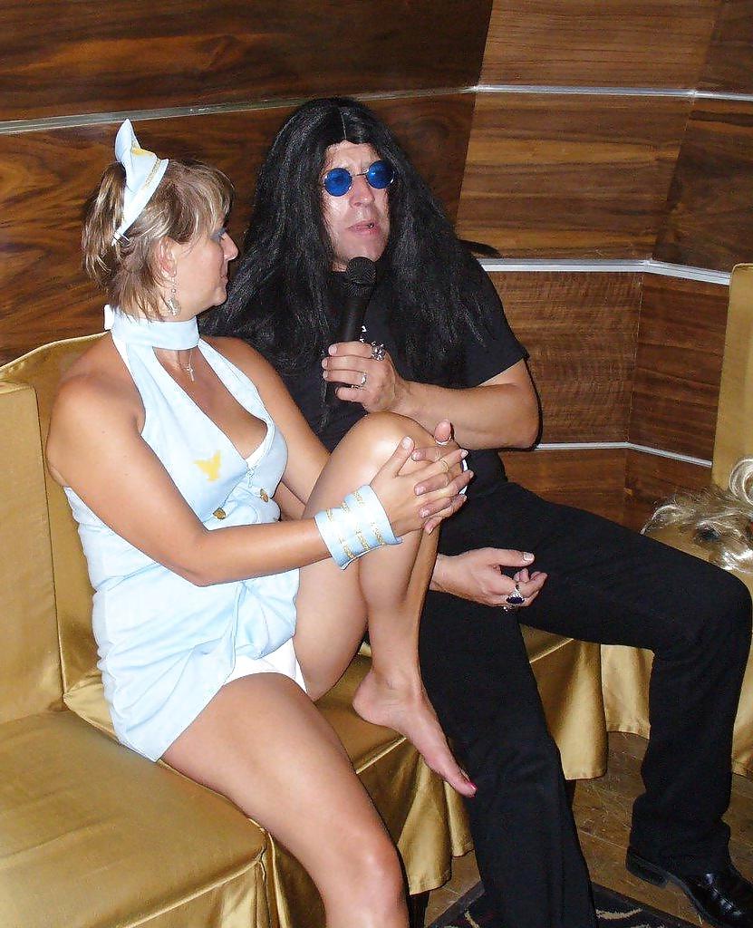 25P Celebrities upskirt6