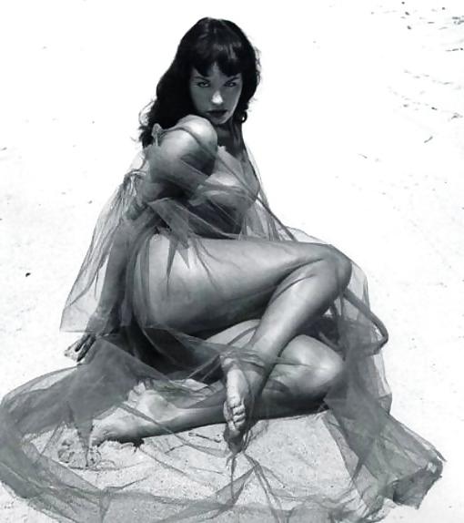 25P Bettie Page
