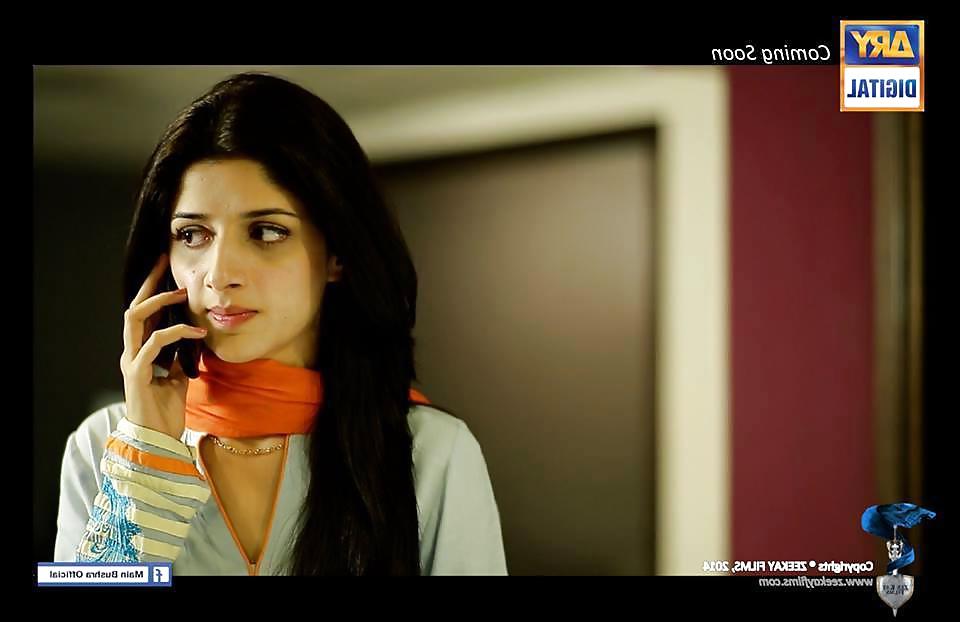 25P Mawra Hocane