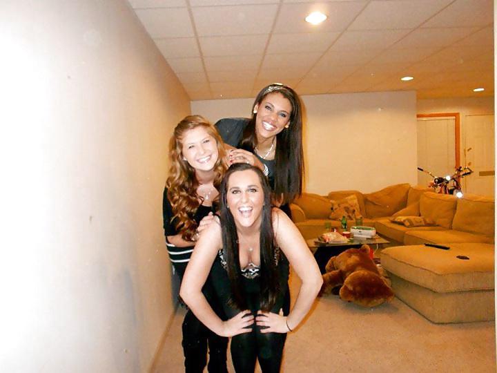 25P Volleyball facebook girls