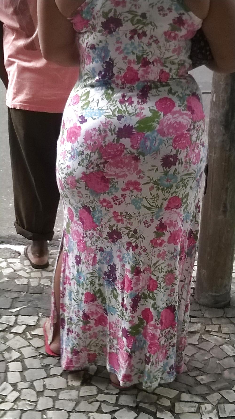 6P In the street