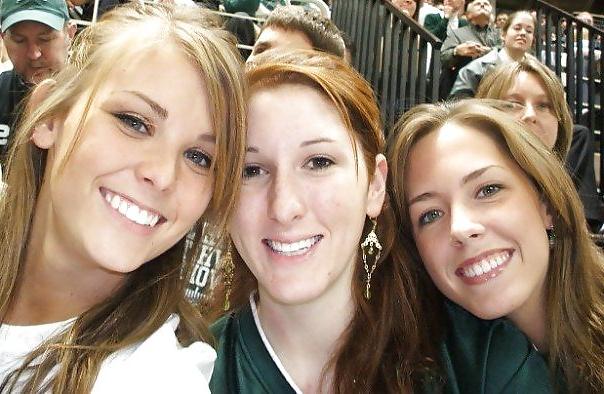 25P Insanely Hot College Volleyball Player