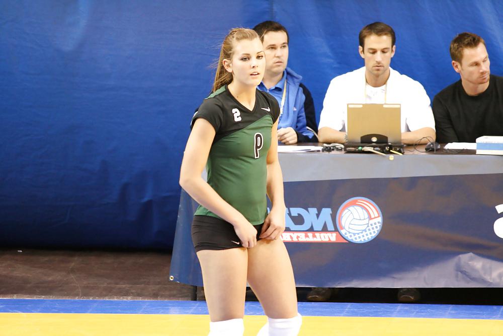 25P Insanely Hot College Volleyball Player