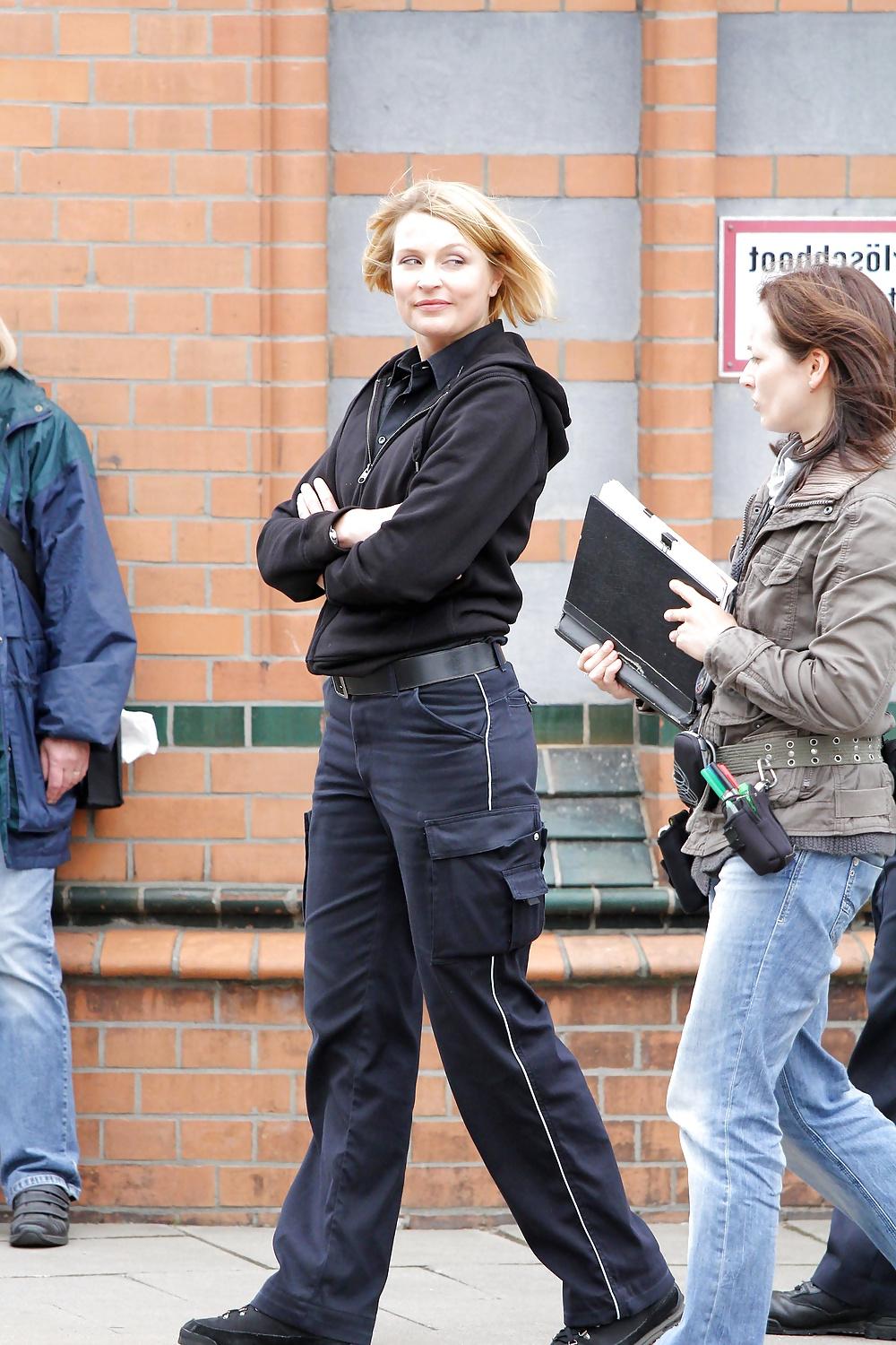 8P German actress Sanna Englund aus Notruf Hafenkante