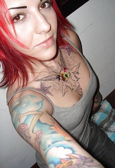 18P Emo girls with nice tattoos