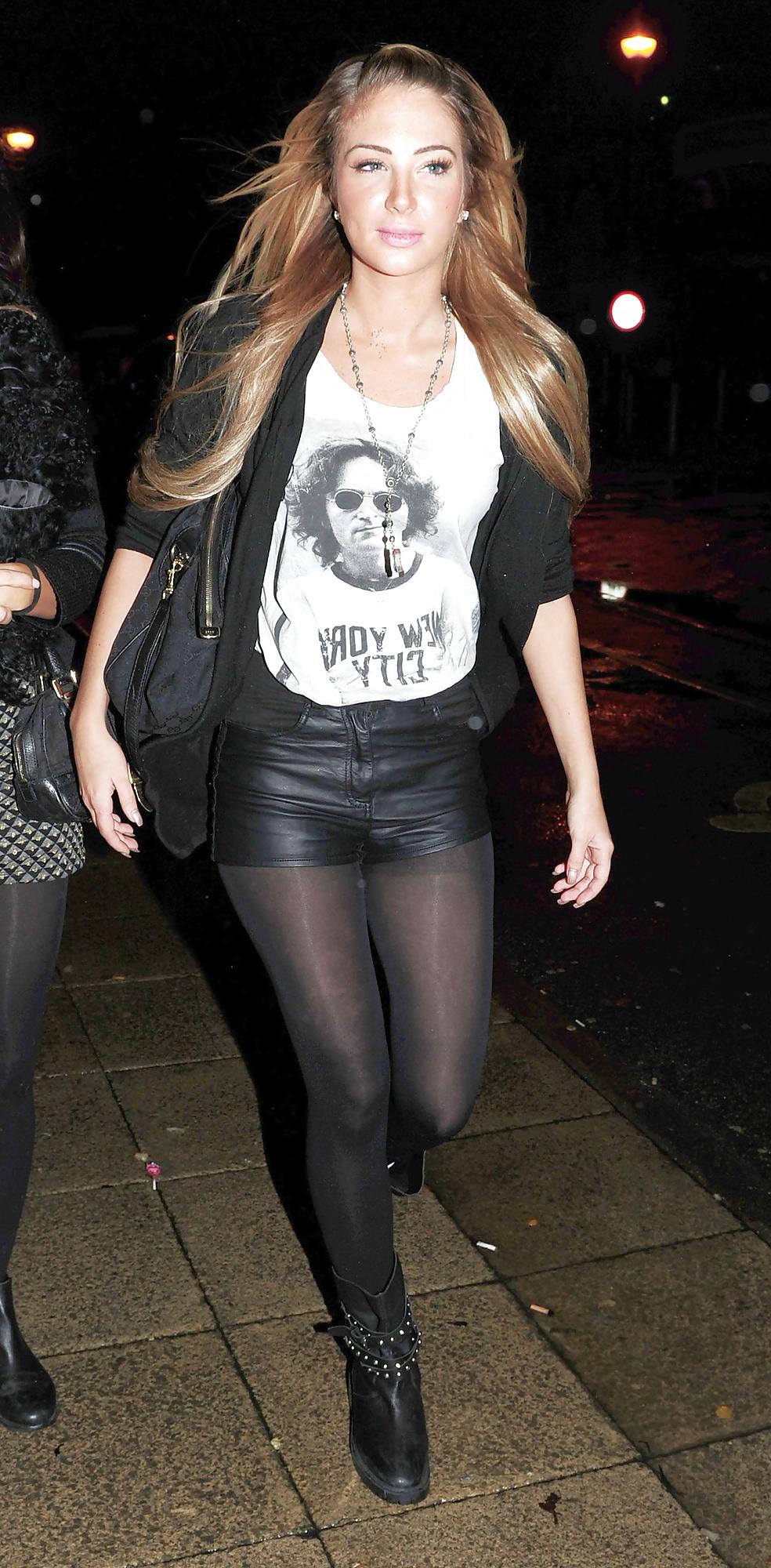 25P Celebrities In Pantyhose 4