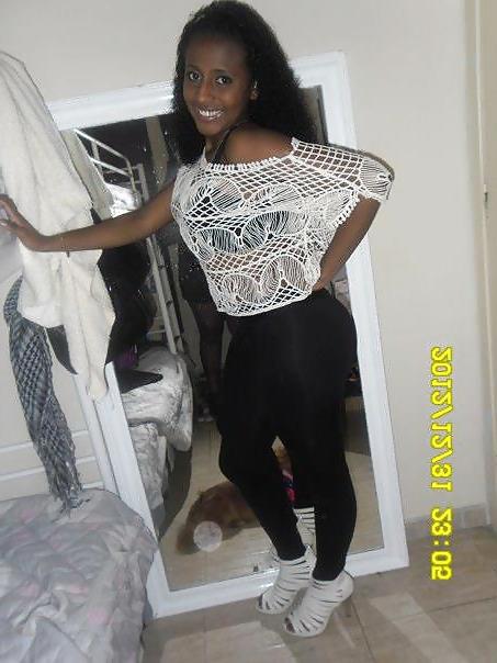 25P Booty teen.