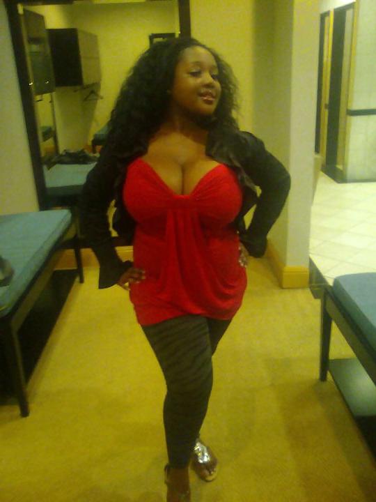 25P Big Boobs