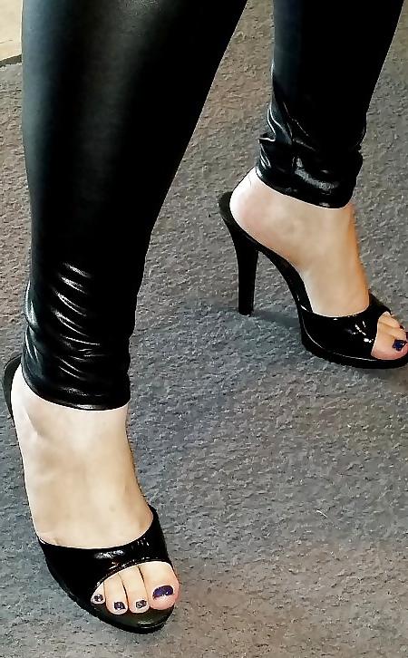 11P Foot Fetish: Sexy And Erotic #11