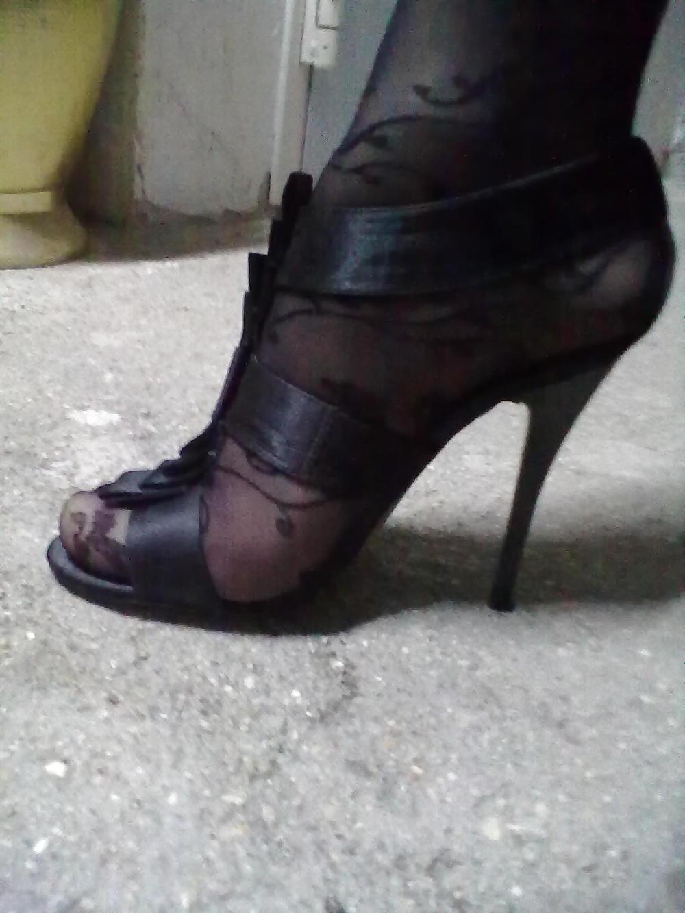 25P My heels and stocking
