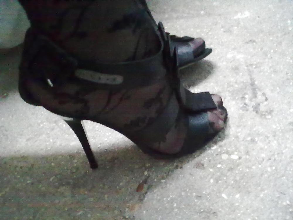 25P My heels and stocking