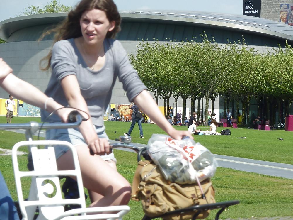 25P GIRLS AND MATURE WOMAN ON A SUNNY DAY IN AMSTERDAM