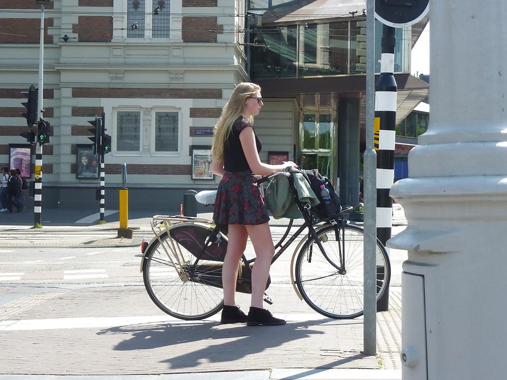 25P GIRLS AND MATURE WOMAN ON A SUNNY DAY IN AMSTERDAM