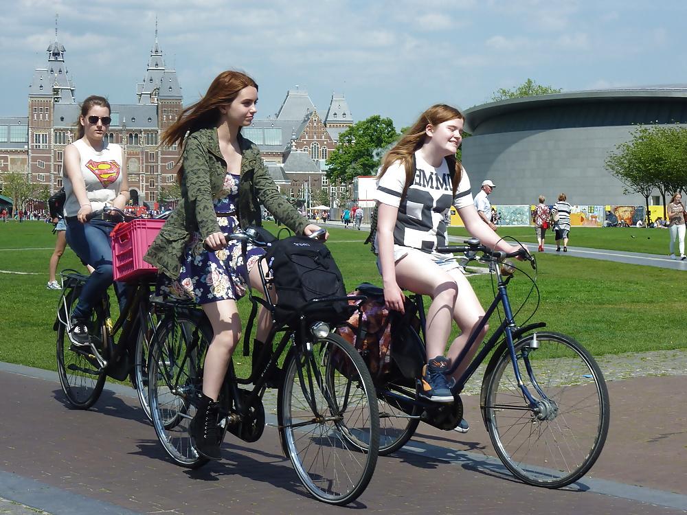25P GIRLS AND MATURE WOMAN ON A SUNNY DAY IN AMSTERDAM
