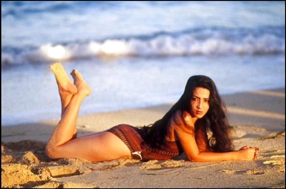 25P Indonesian celebrities Devi Permatasari
