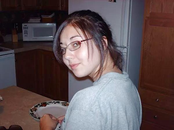 25P Emo lilly
