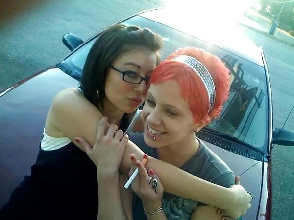 25P Emo lilly