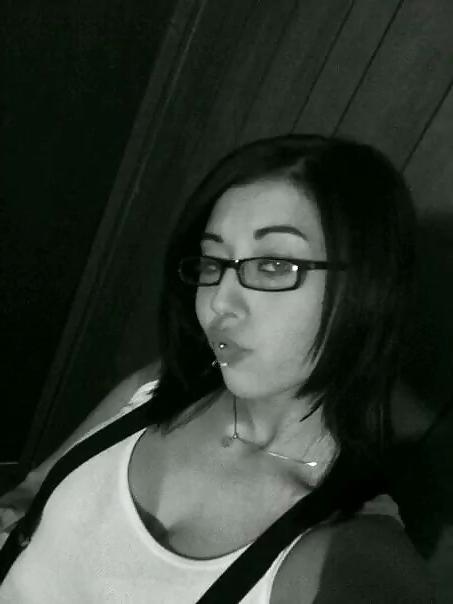 25P Emo lilly