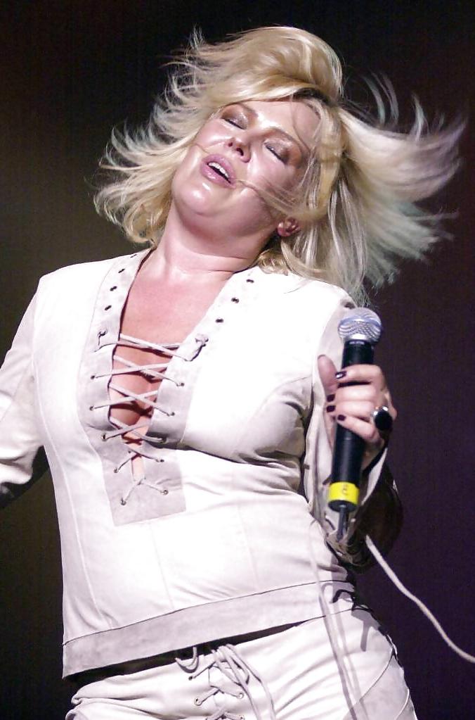 25P Kim Wilde