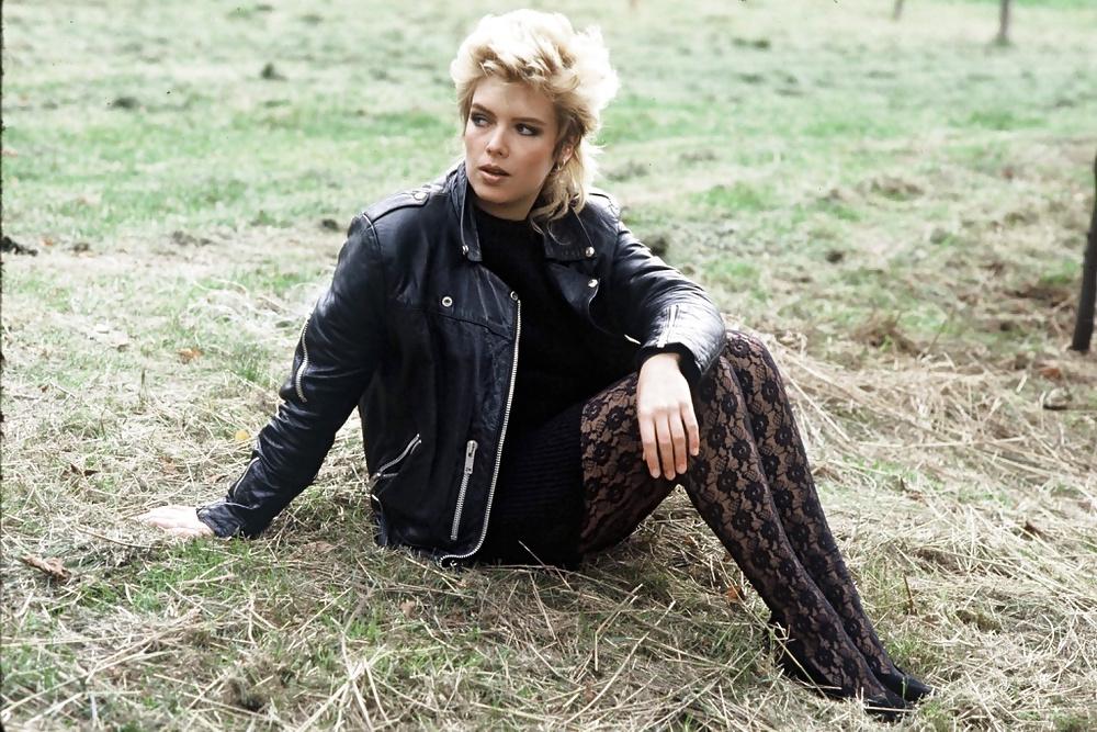 25P Kim Wilde