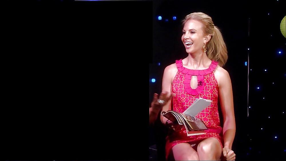 25P Celebrities Upskirt  Pussy