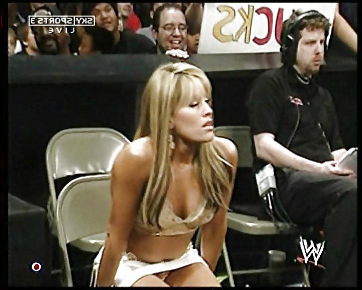 25P Celebrities Upskirt  Pussy