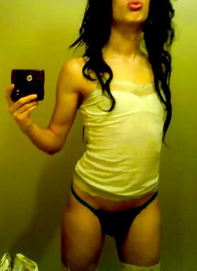 7P Crossdresser emile stone