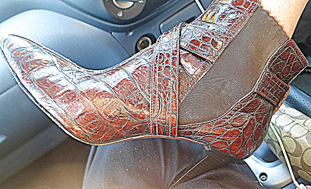21P DONALD PLI NER SNAKE BOOTS