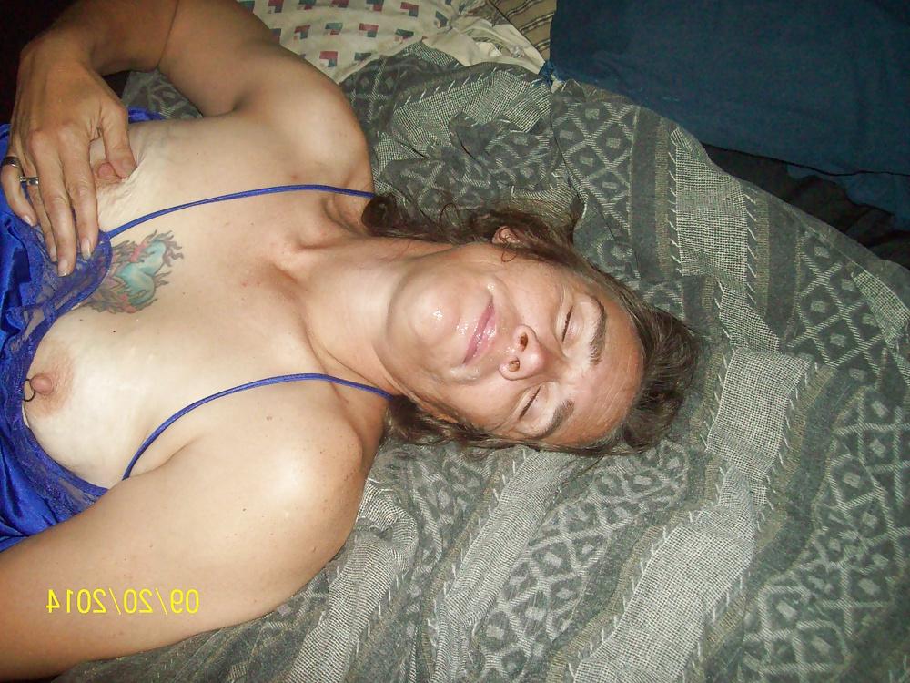 25P Wife takes young dick
