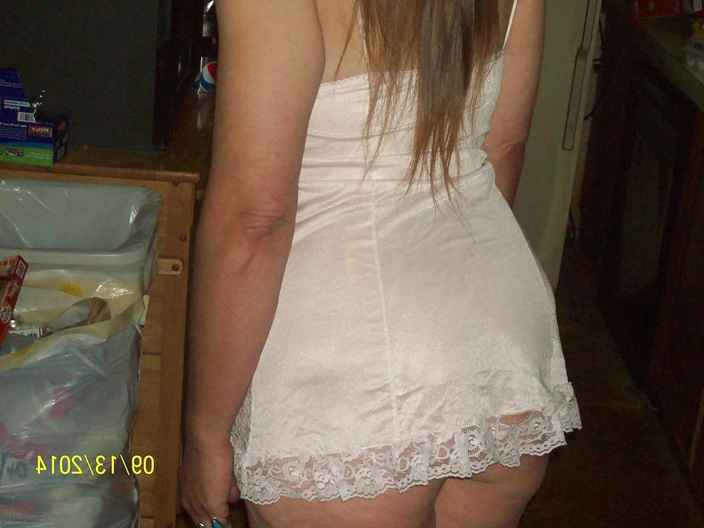 25P Wife takes young dick