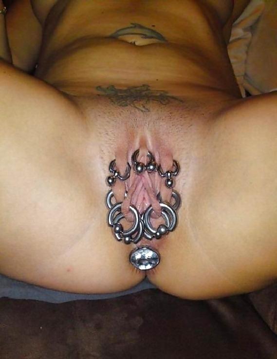 25P Heavy Pierced Pussies