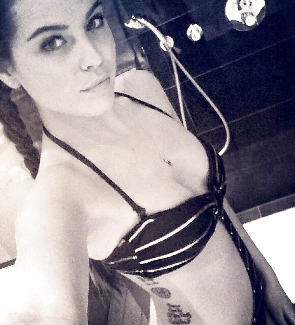 25P Hot Dutch Celebrities